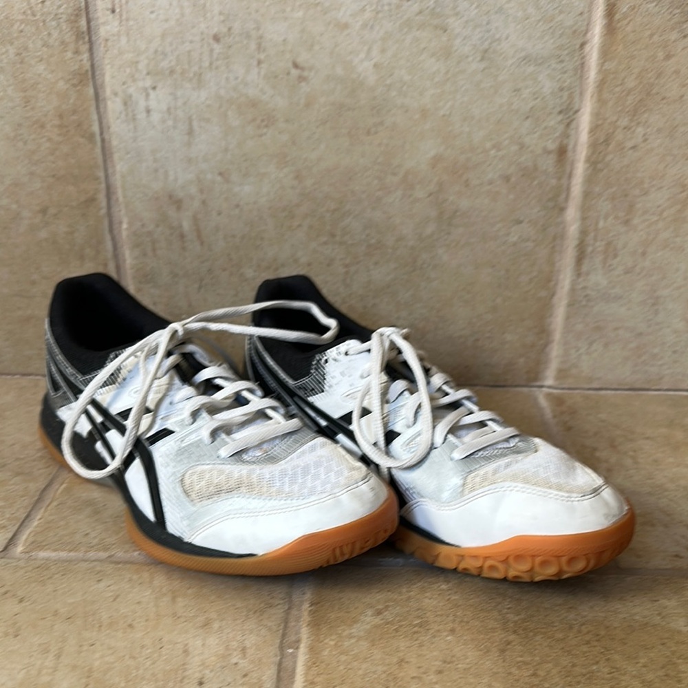 Asics White and Black Athletic Shoes Girls-Women’s Volleyball